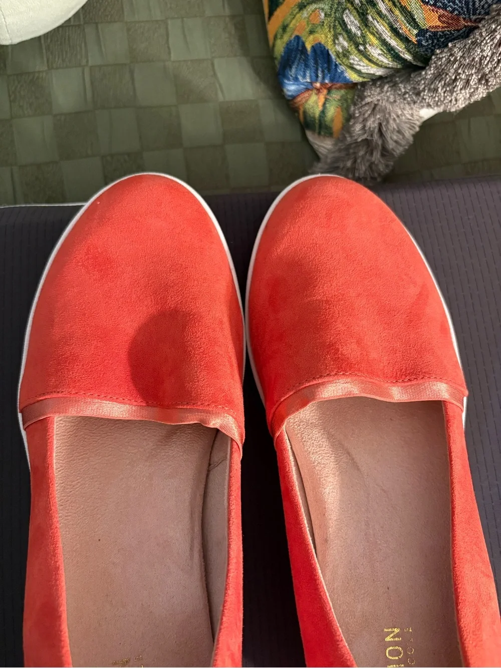 Kenneth Cole Reaction Coral-Red Suede Slip-On Flats